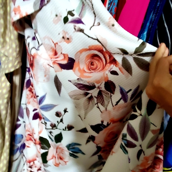 Spring-into-style!!! *TEASER* - Picture 2 of 5